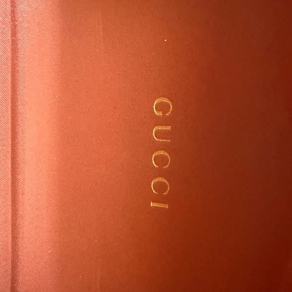 Gucci Women Sunglasses - Picture 7 of 7